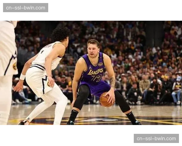 湖人九连胜背后：东契奇关键球处理与防守轮转效率提升